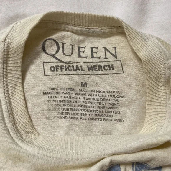 Oversized Queen t-shirt - Picture 2 of 2